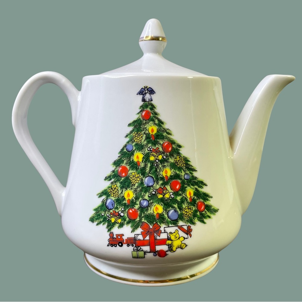 Mount Clemens Pottery Teapot Christmas Tree White